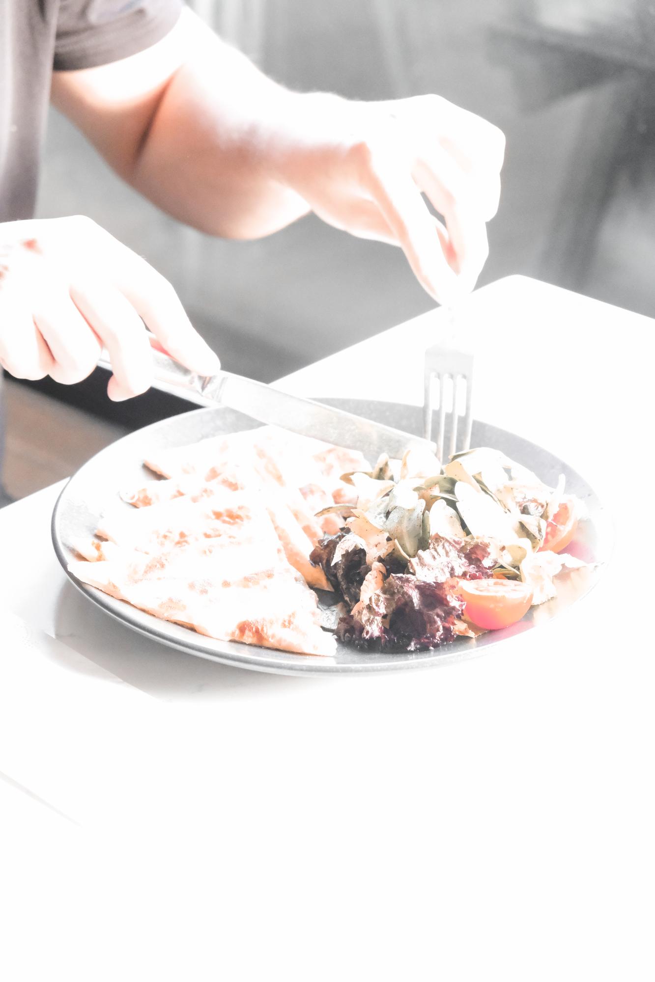 Workshop kitchen counter with plated tasting portions